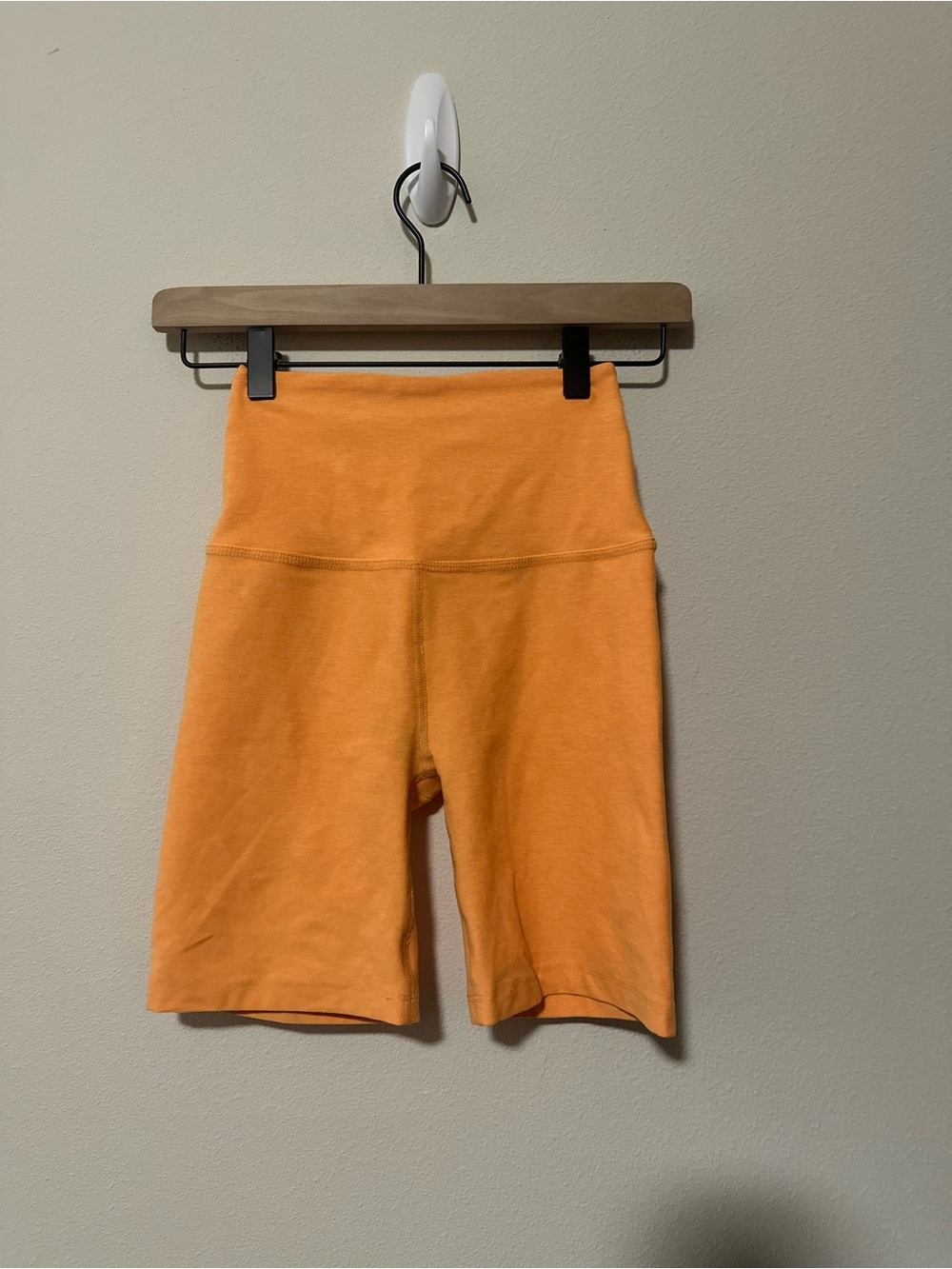 Beyond Yoga Spacedye Keep Pace Biker Shorts Heather citrus orange XS SD5054 - Picture 2 of 9